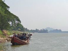 Boat on the Thanlyin River